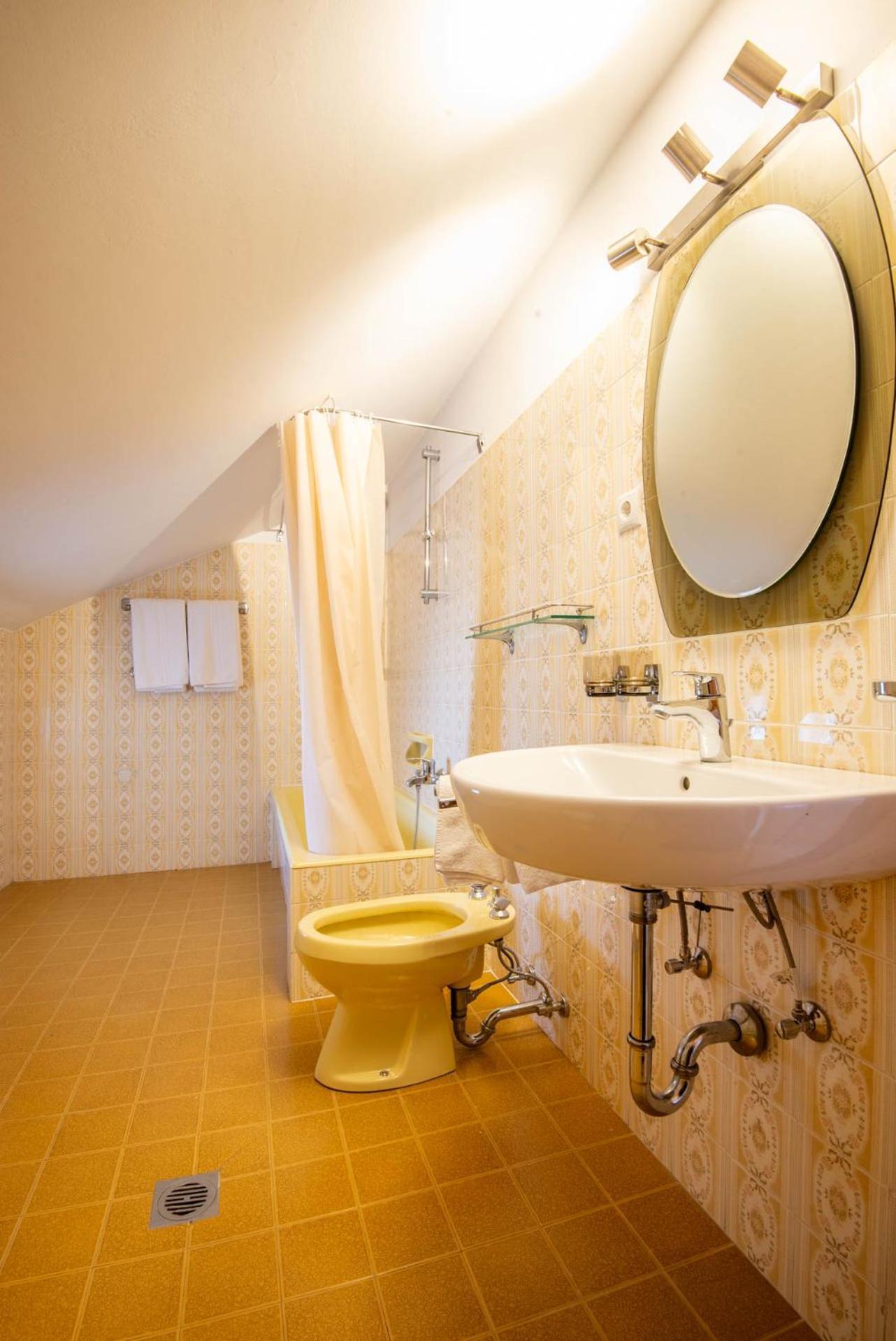 Strengen Guesthouse Caldaro Luaran gambar